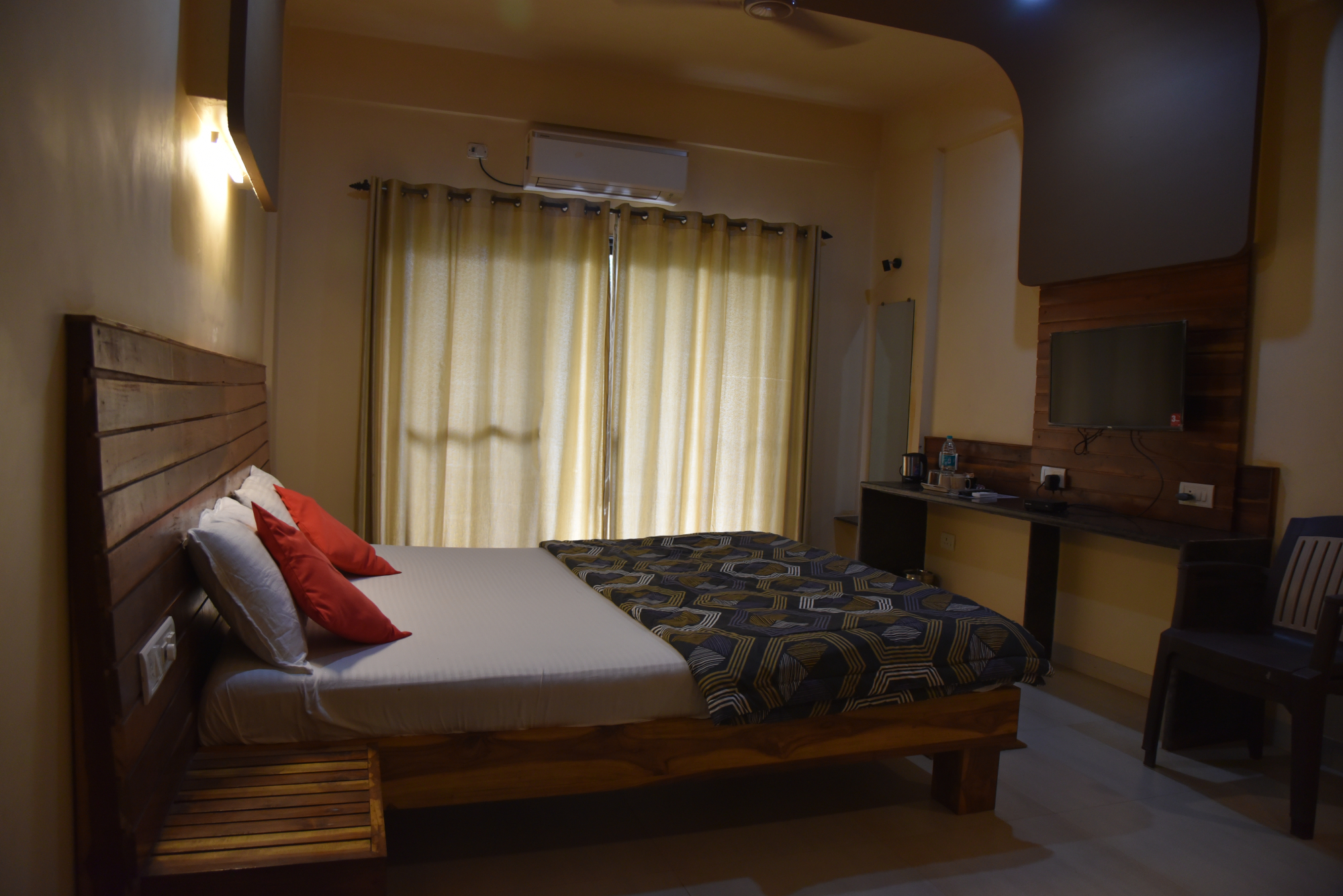 luxury resort near murud