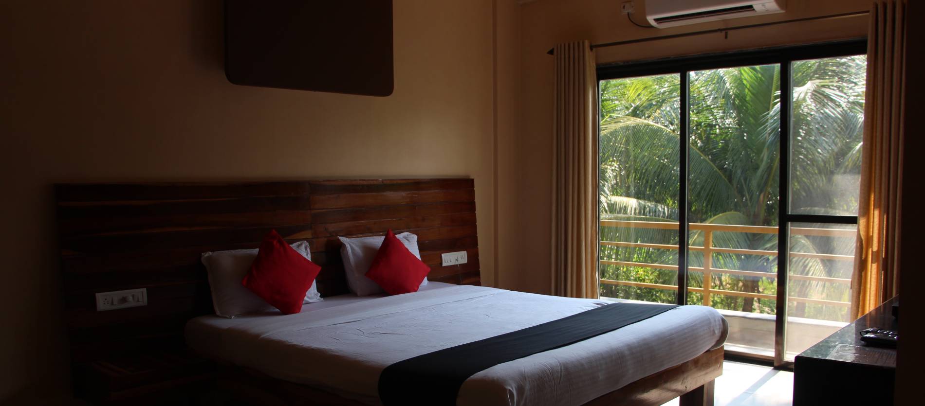 best resort in murud